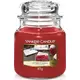 Свічка Yankee Candle medium jar листи до санти 411 г